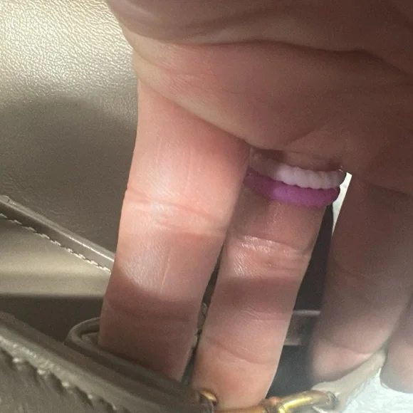 YSL Lou Lou Mini - Picture 7 of 12